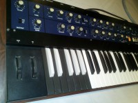 Octava de teclas inversas para Korg MonoPoly, Polysix, Poly61, Poly800, RK-100, Kawai SX-210/240 y MemoryMoog